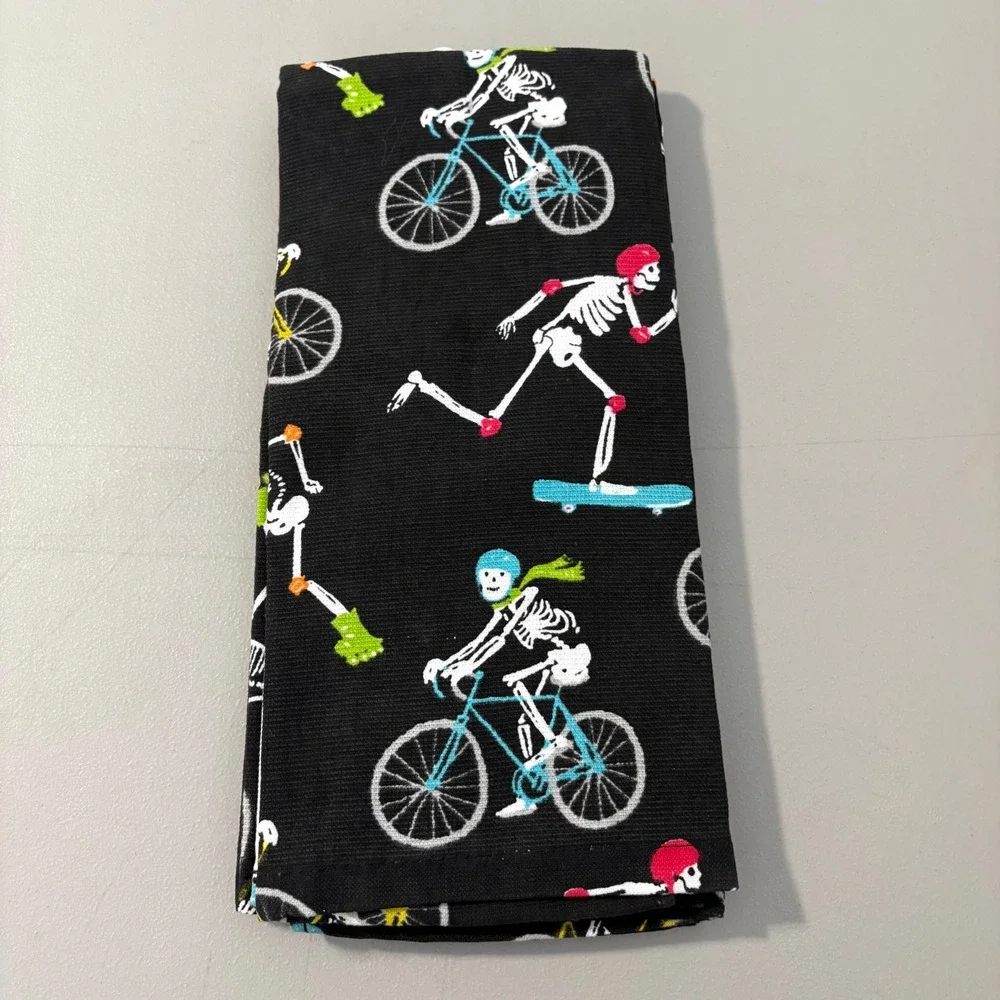 Halloween Skeleton Sports Kitchen Towel Biking Skating Blk Set of 2 Hand  Towel